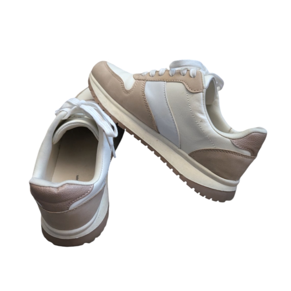Time and Tru sneakers